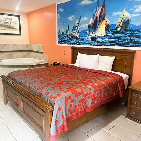 Pecan Valley Inn & Suites San Antonio Eksteriør billede